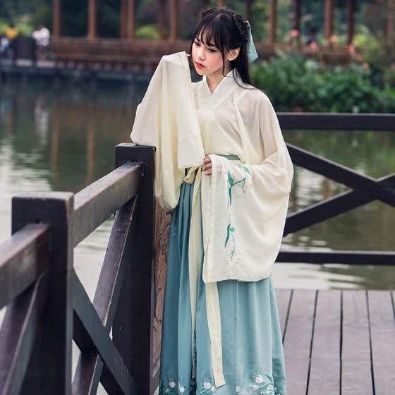 Amomum Time Floral Daxiushan Hanfu Dress - Newhanfu 2024