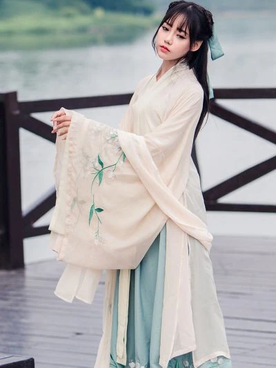 Amomum Time Floral Daxiushan Hanfu Dress - Newhanfu 2023