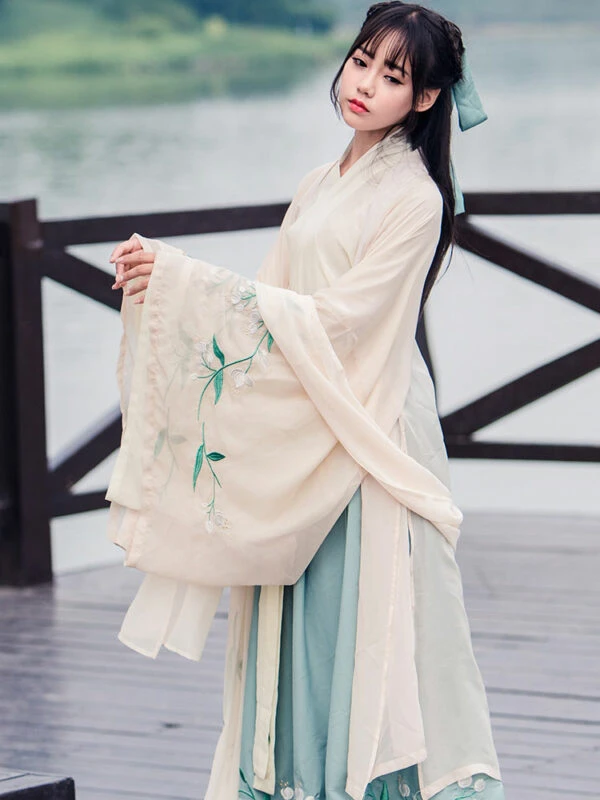 Amomum Time Floral Daxiushan Hanfu Dress - Newhanfu 2024