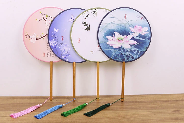 round painting fan hanfu