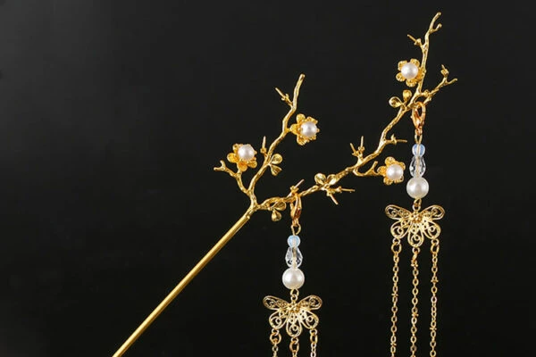 Wintersweet Flower Gold, Silver Hanfu Hairpins - Newhanfu 2024