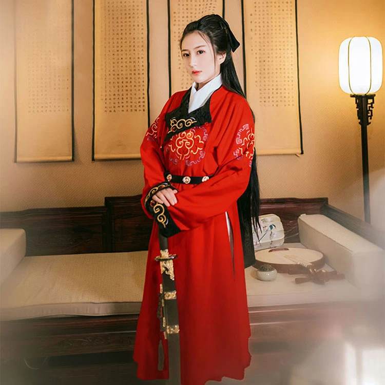 royal red hanfu robe