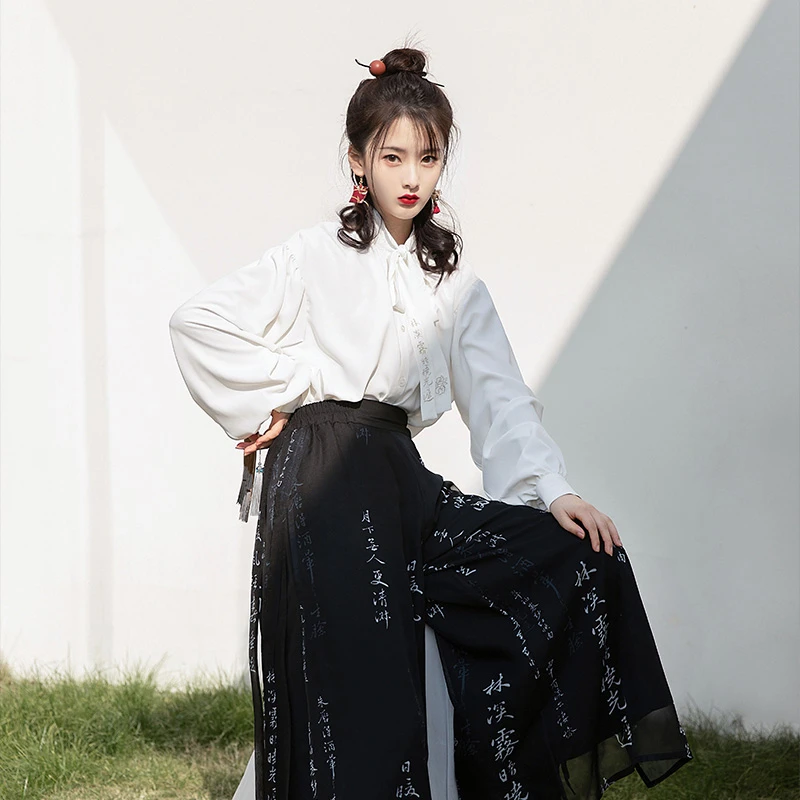 Butterfly Songku Red & Black Hanfu Dress - Newhanfu 2024