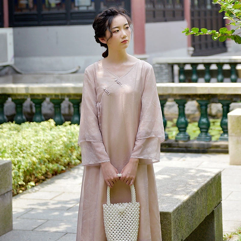 Top 5 Basic Types of Qipao Dress Fabric - Newhanfu