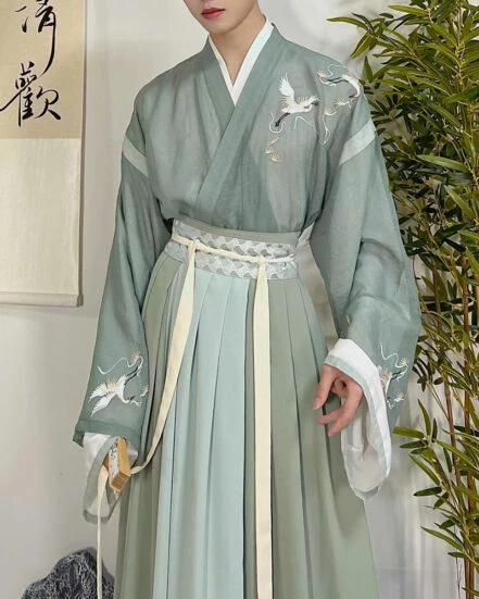Pine Crane Wuxia Style Green Hanfu for Men - Newhanfu