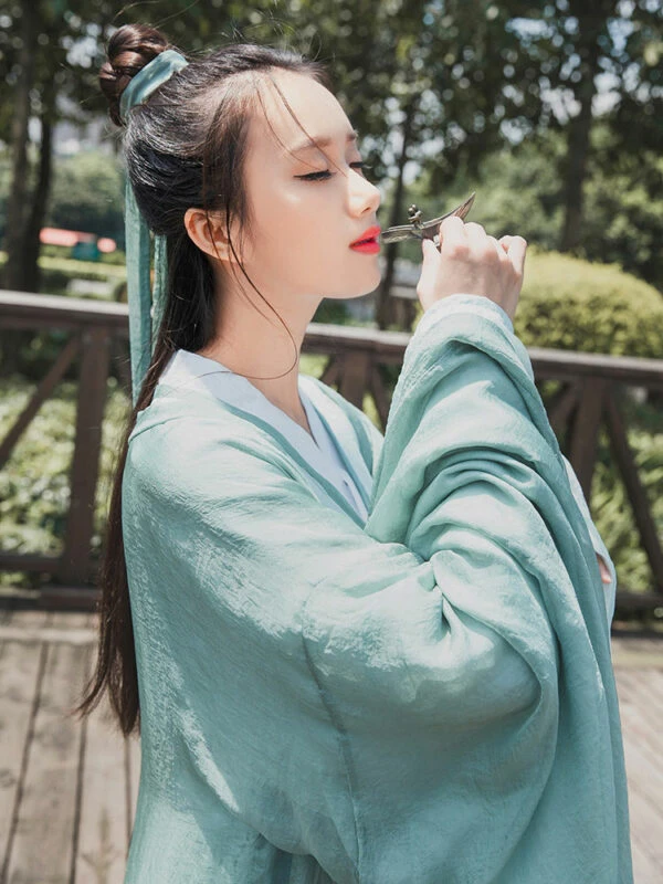 Female Poet Gray, Green Hanfu Cosplay - Newhanfu 2024