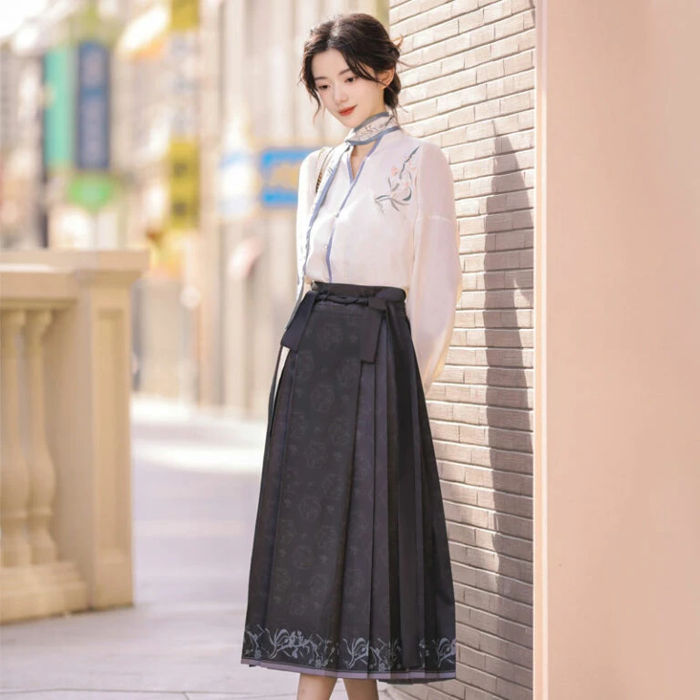 Ling Long Modern Style White Hanfu Dress - Newhanfu