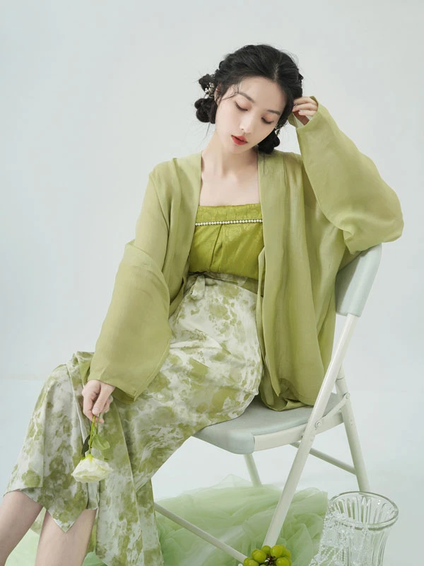 women's green hanfu dress
