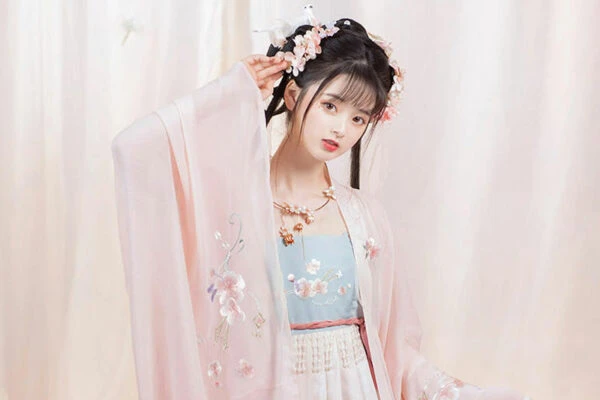 Top 6 Styles of Hanfu Robes That Will Impress You - 2026