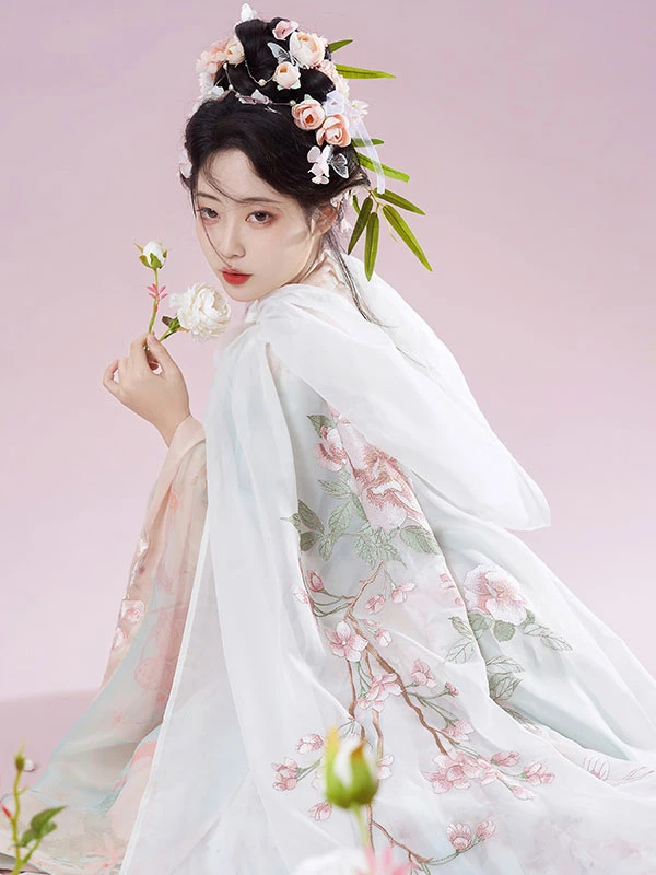 6 Colorful Hooded Hanfu Cloak for Your Dress - Newhanfu