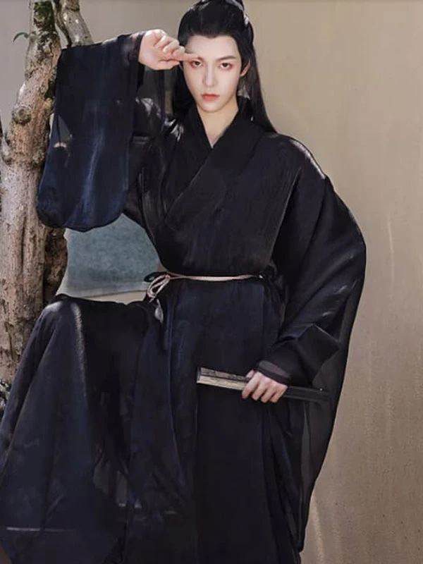 mens hanfu dresses that are in trend
