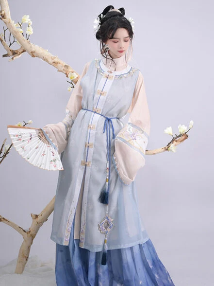 Top 10 Types of Hanfu Dresses to Wear - 2024