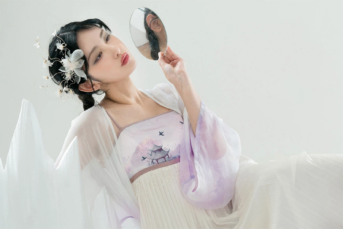 5 han elements on traditional print hanfu