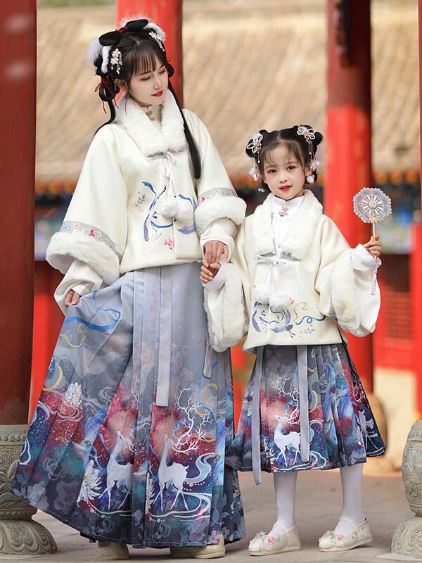 5 han elements on traditional print hanfu