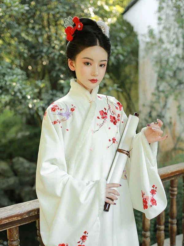 what ancient hanfu colors look best for you