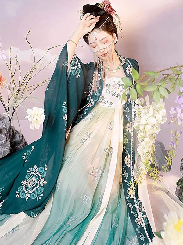 embracing the natural world with green hanfu