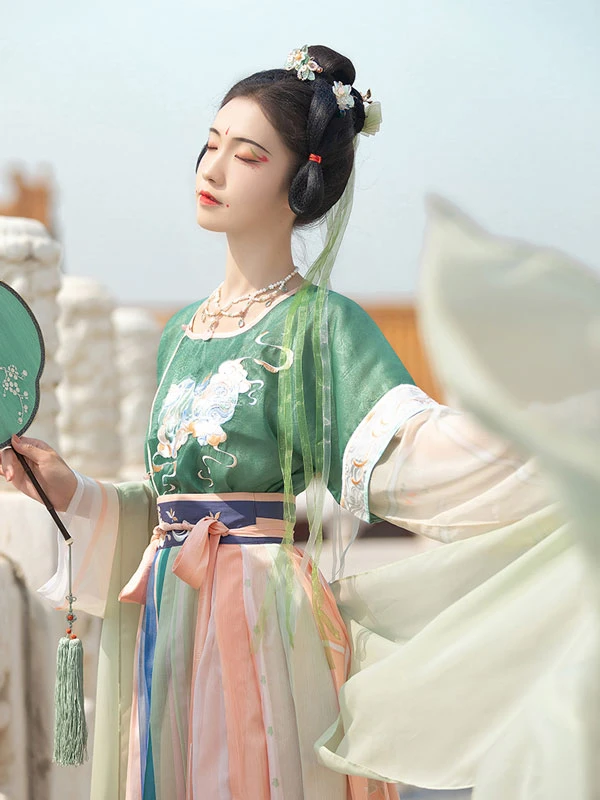 how to choose slim hanfu small size dress