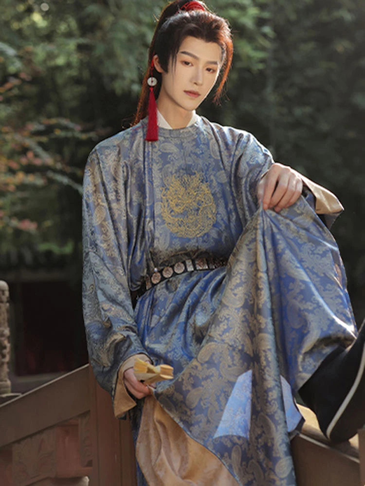 Gentle Ming-style Male Robe for Summer