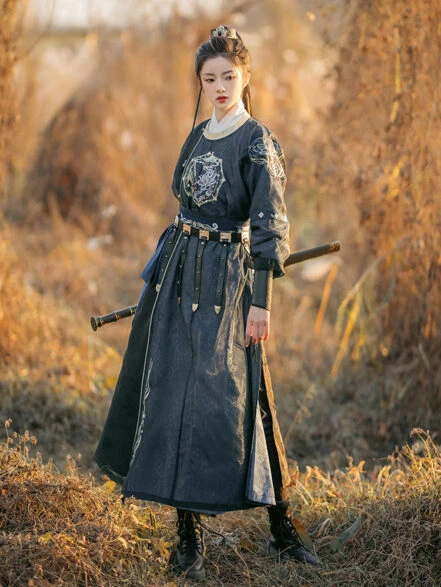 Spring Tang Dynasty Round Collar Robe for Wuxia Style - Newhanfu