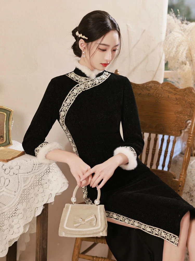 Velvet Qipao Black Cheongsam Winter Dress - Newhanfu