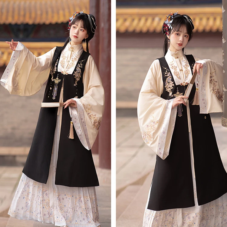 Winter Hanfu Female Ming Dynasty Elegant Bijia Embroidery Set - Newhanfu