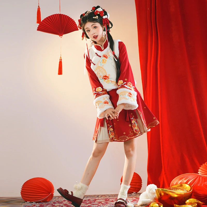 Chinoiserie Short Skirt Winter Red Hanfu Suit for New Year's Wear