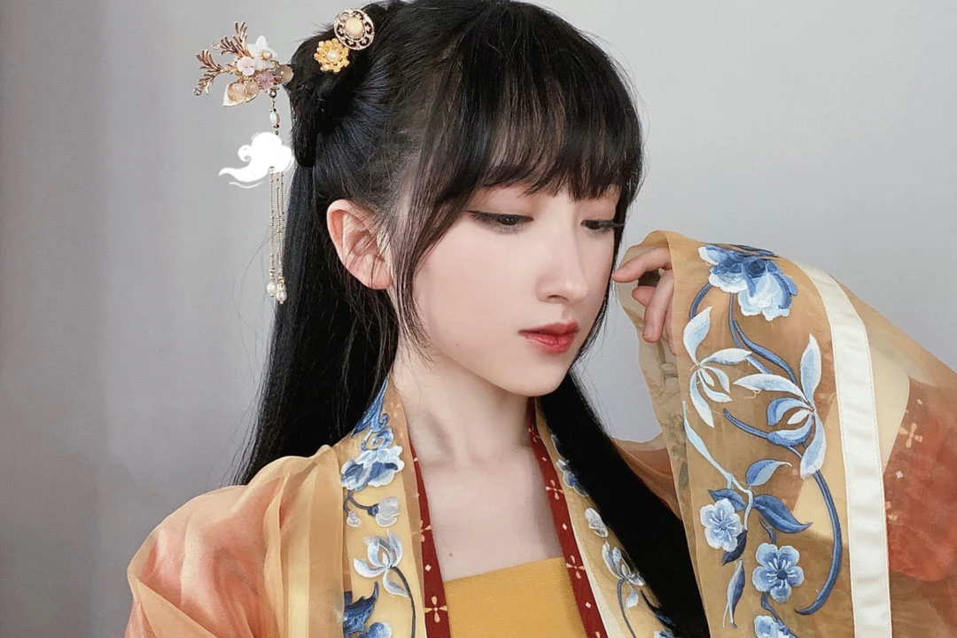 Can I Wear Hanfu Dress for Halloween? 1