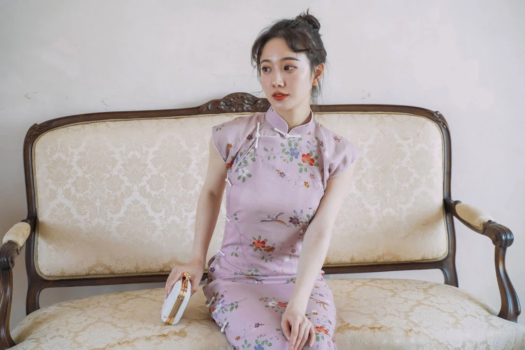 Cheongsam Finesse: A Qipao Guide on Fit, Cuts, and Styling