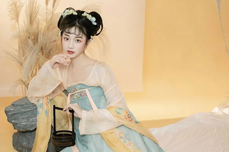 How to Wear Hanfu in Everyday, Modern Lifestyle