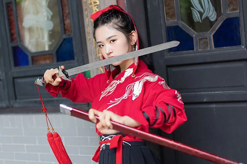 Mulan Hanfu: Disney Cosplay in Traditional Attire