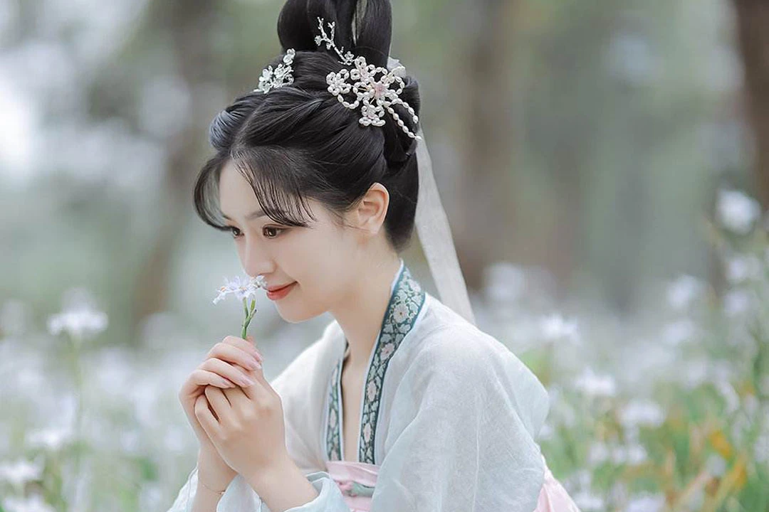 Taiwan Traditional Dress