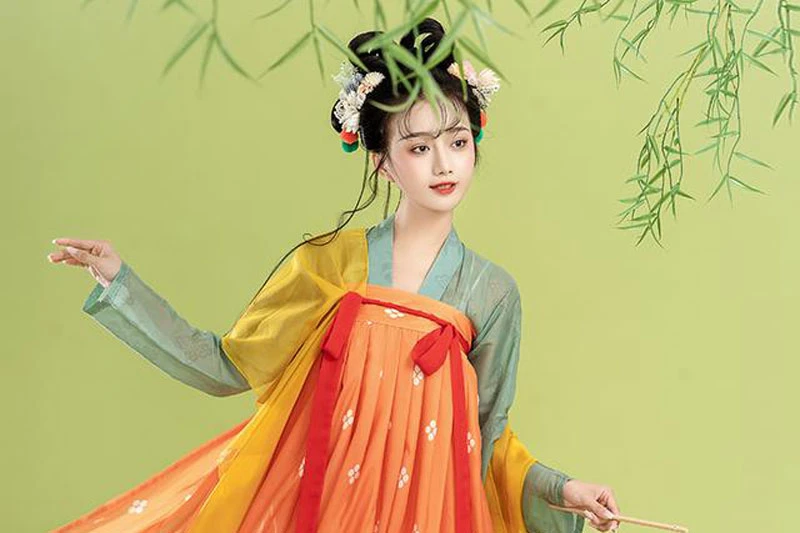 Chinese Song Hanfu Inner Wear Robe Dress Sleepwear White Ming