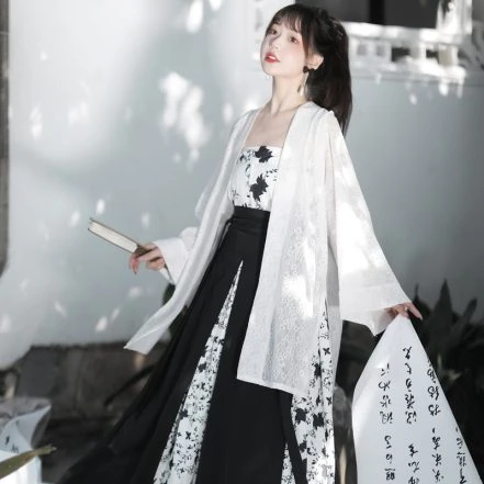 100+ Best Women's Hanfu Dress & Clothing - Newhanfu 2024