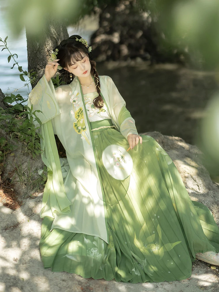 Summer Ladies Hanfu Song Dynasty Style Qiyao Pleated Skirt Lotus Dress