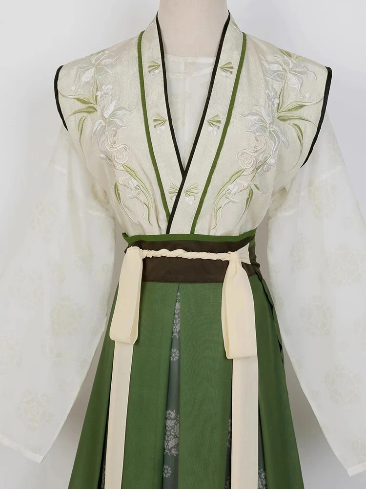 Tang Dynasty Hanfu Women's Qiyao Ruqun Set Daily Green Vintage Dress