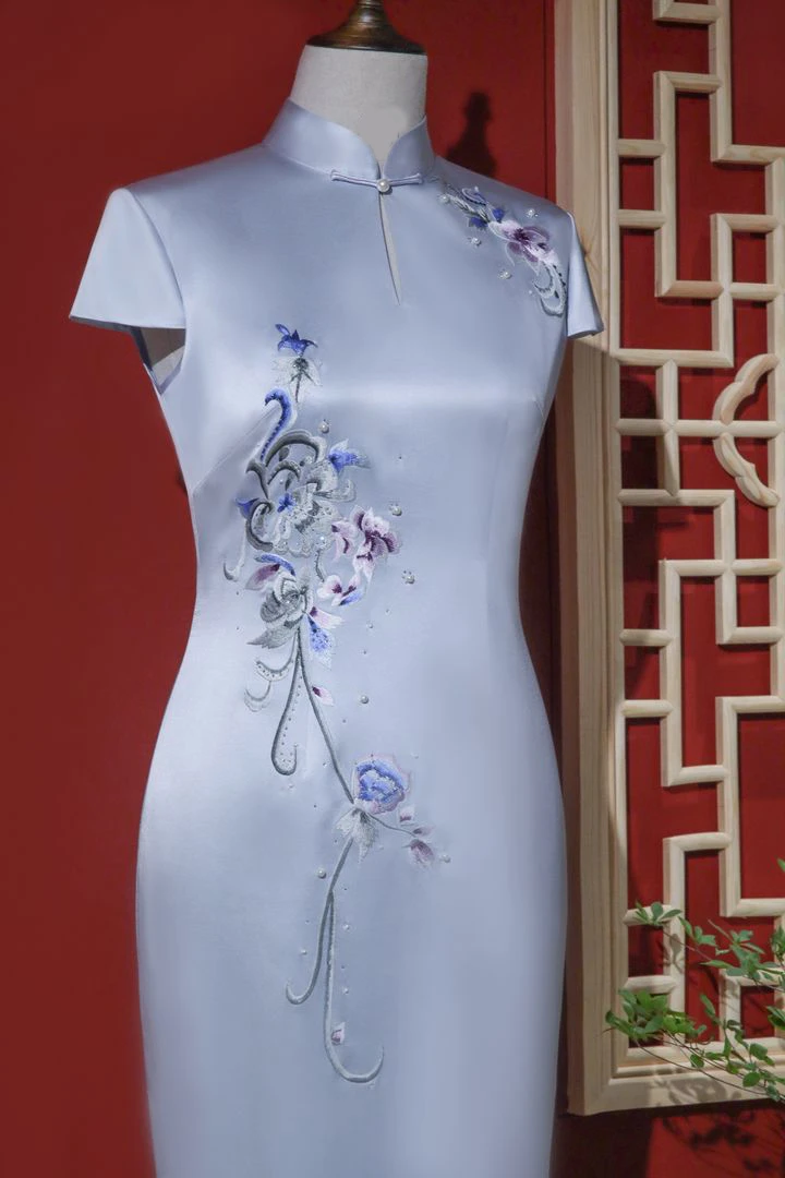 2024 New Qipao - West Style in Chinese Fashion