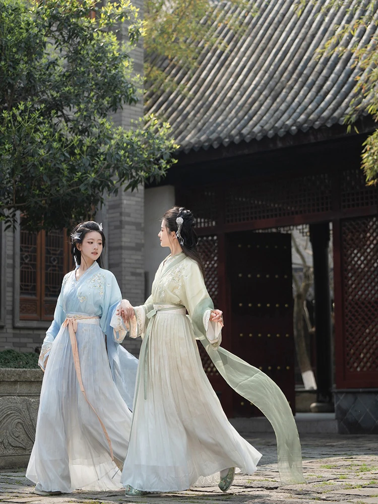 Wei Jin Women Embroidered Qiyao Hanfu Daily Style