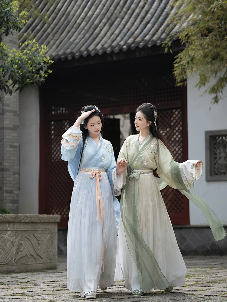 Wei Jin Women Embroidered Qiyao Hanfu Daily Style