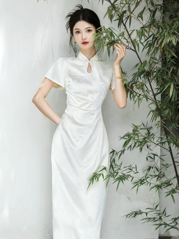 Women's Modern Cheongsam Slim White Qipao Dresses