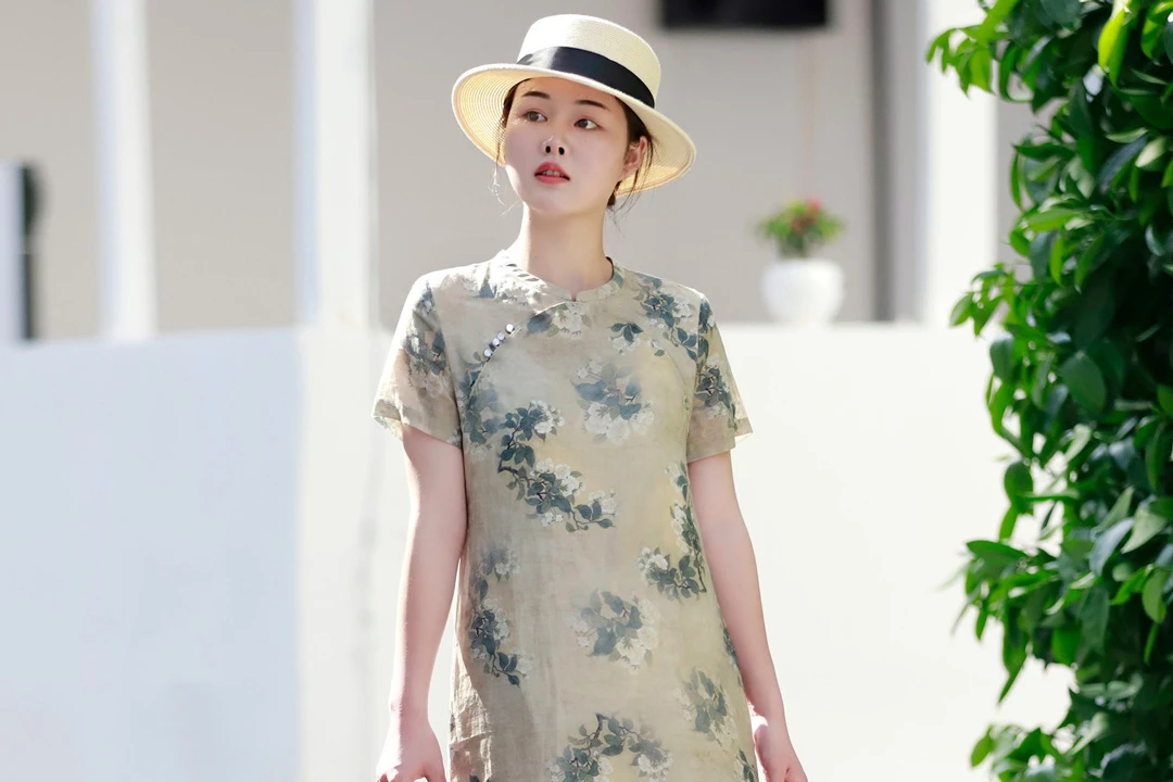 How Qipao Designers Structure the Cheongsam Dress