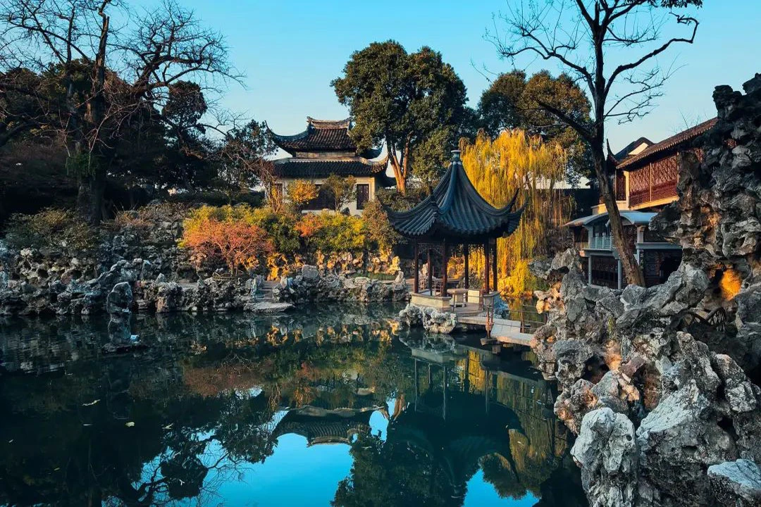 Republican Elements in Suzhou's Lion Grove Garden