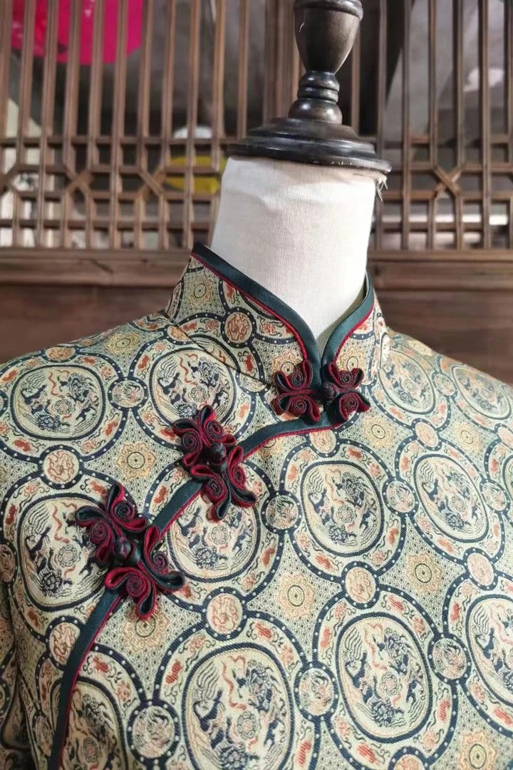 Inheriting a Century-Old Cheongsam Craftsmanship