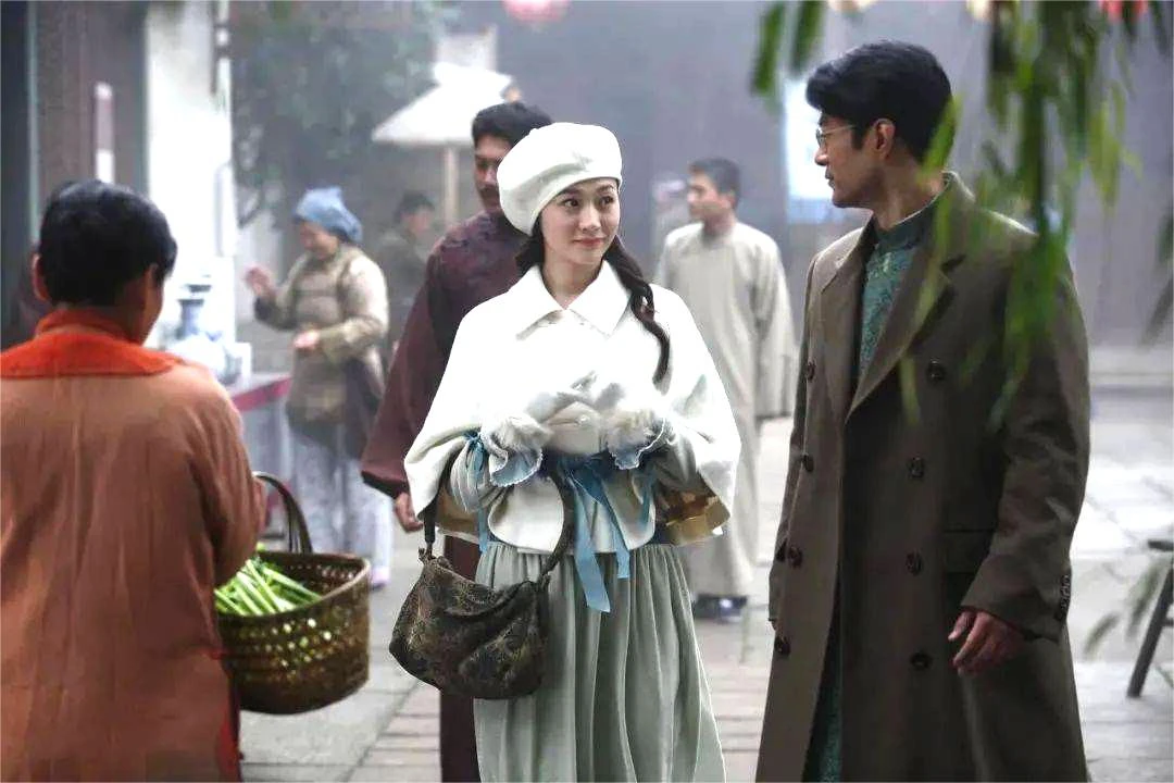 The Evolution of Women's Fashion in the Republic of China Era:
