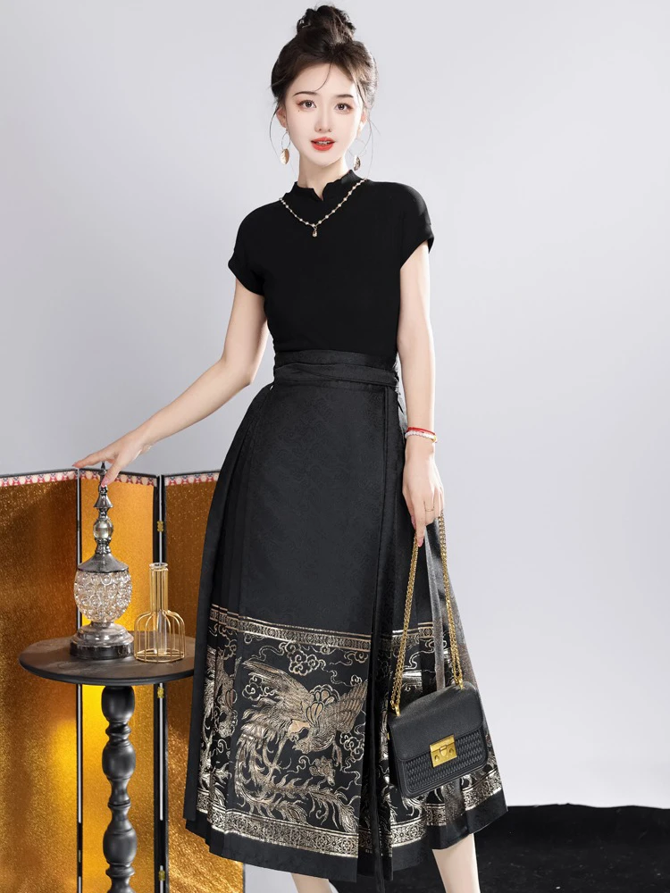 Ming Dynasty Hanfu Ladies Ma Mian Dress Black Skirt