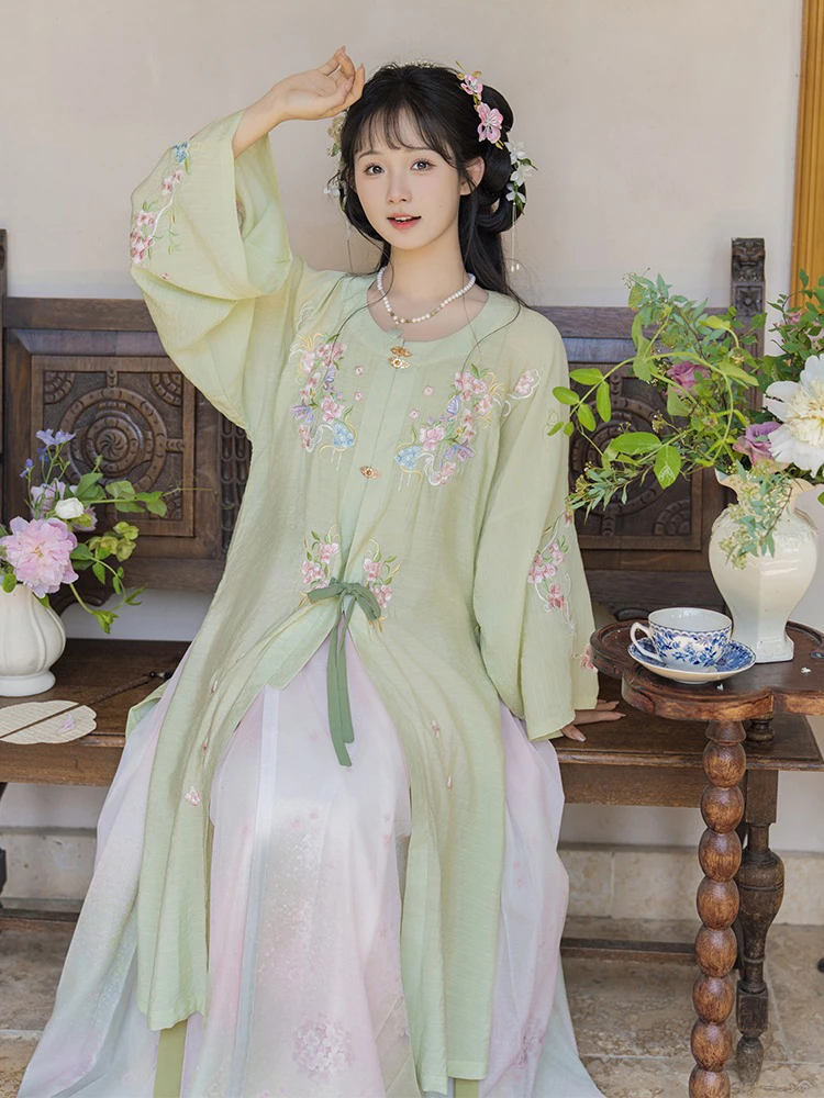 Ming Dynasty Round Neck Long Shirt Ma Mian Skirt Modern Daily Wear