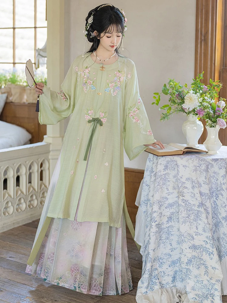 Ming Dynasty Round Neck Long Shirt Ma Mian Skirt Modern Daily Wear