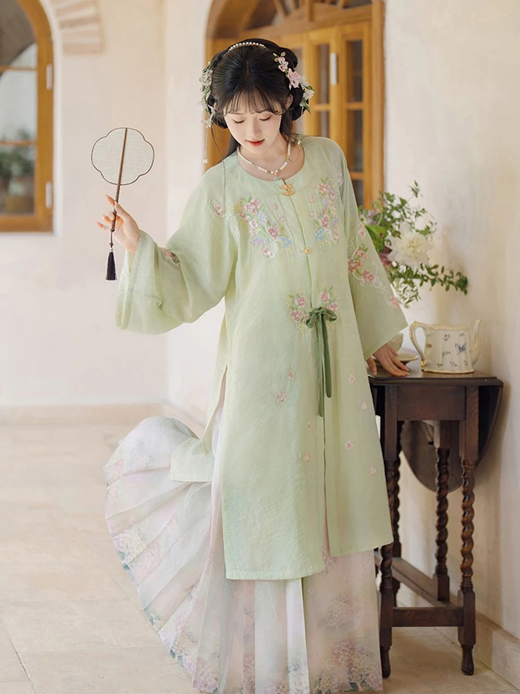 Ming Dynasty Round Neck Long Shirt Ma Mian Skirt Modern Daily Wear