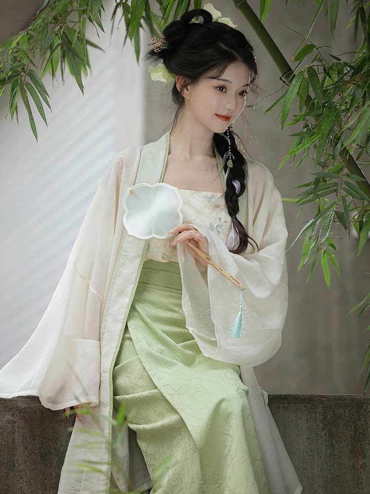 Song Dynasty Hanfu Ladies Autumn Green Dress