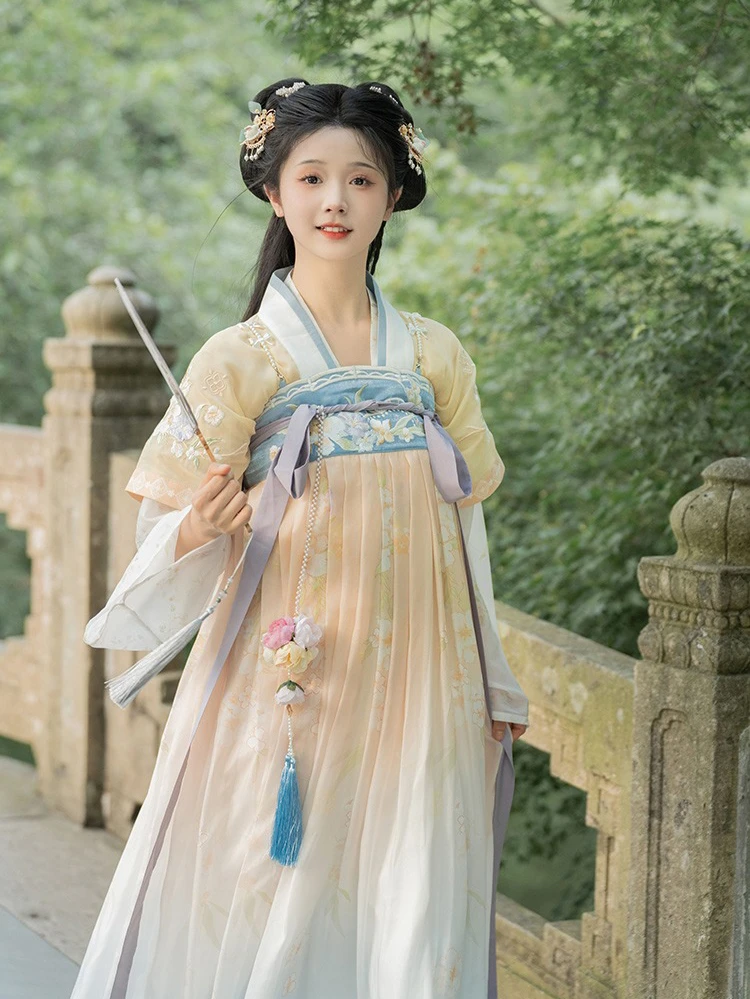 Tang Dynasty Hanfu Ladies Qixiong Shanqun Cute Summer Dress