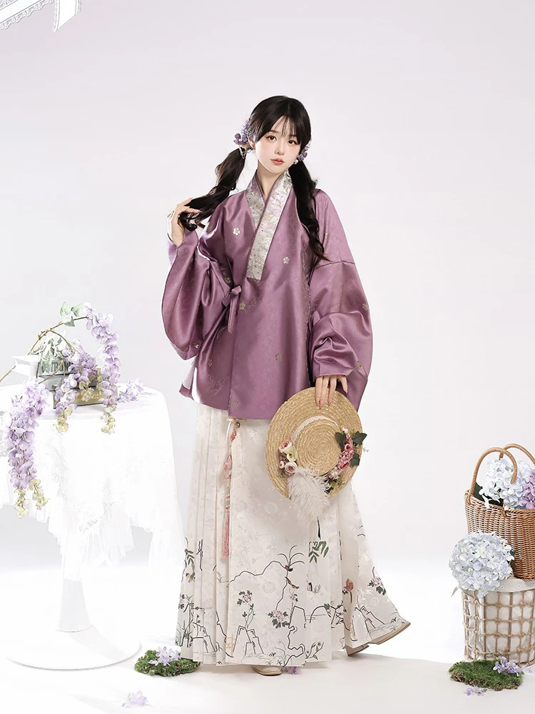 Ming Dynasty Hanfu Jiaoling Pipa Sleeve Modern Ma Mian Dress Autumn